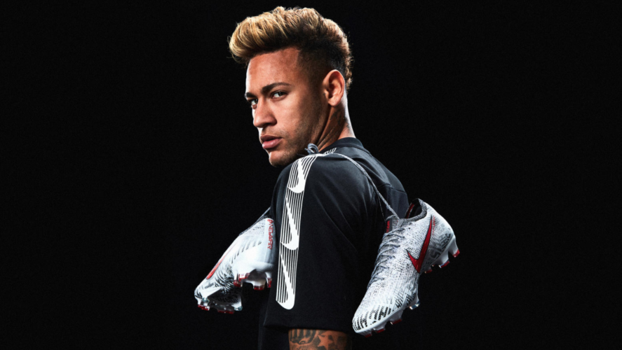 Nouvelles chaussures de Neymar